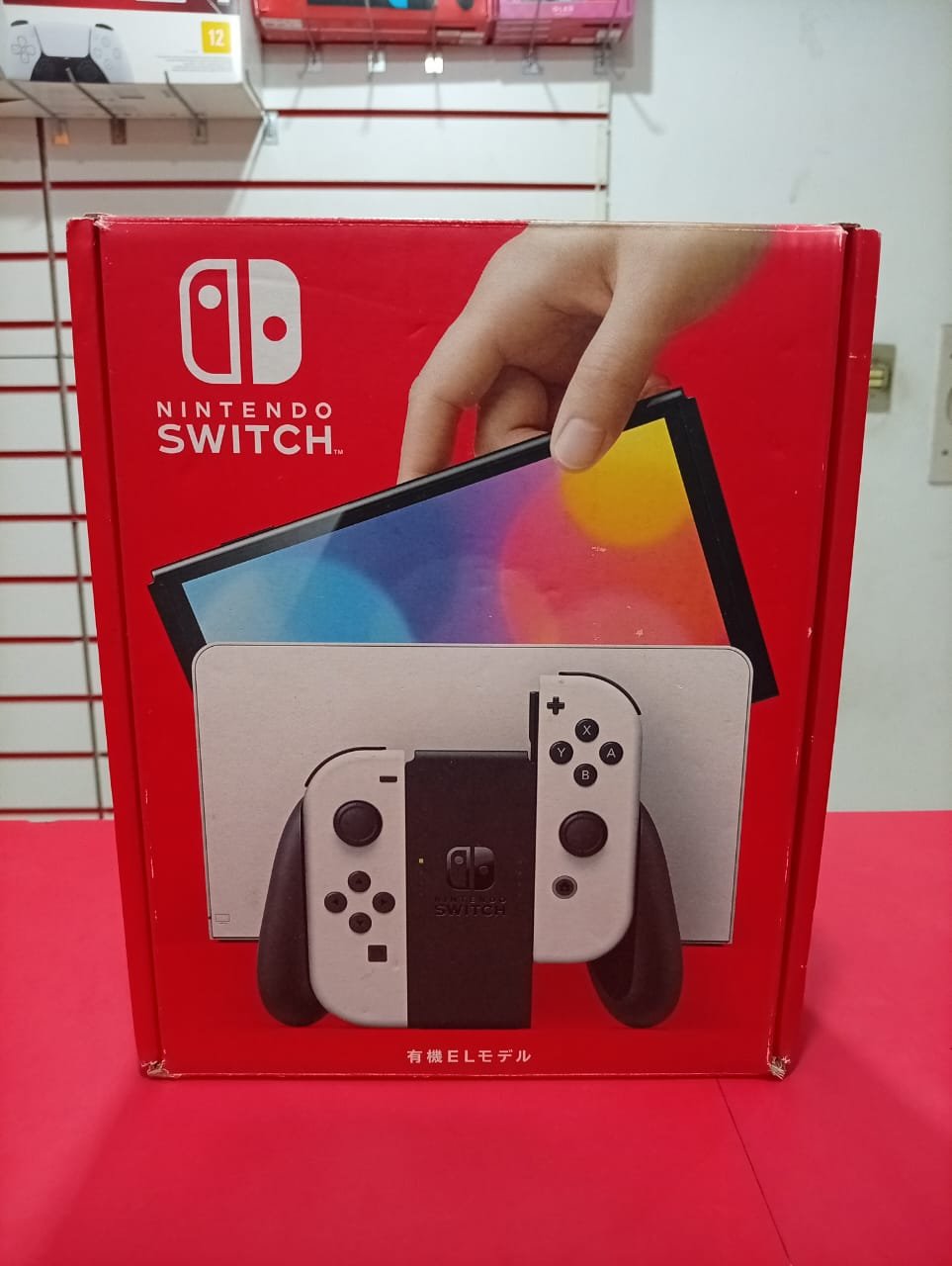 Nintendo Swich OLED.